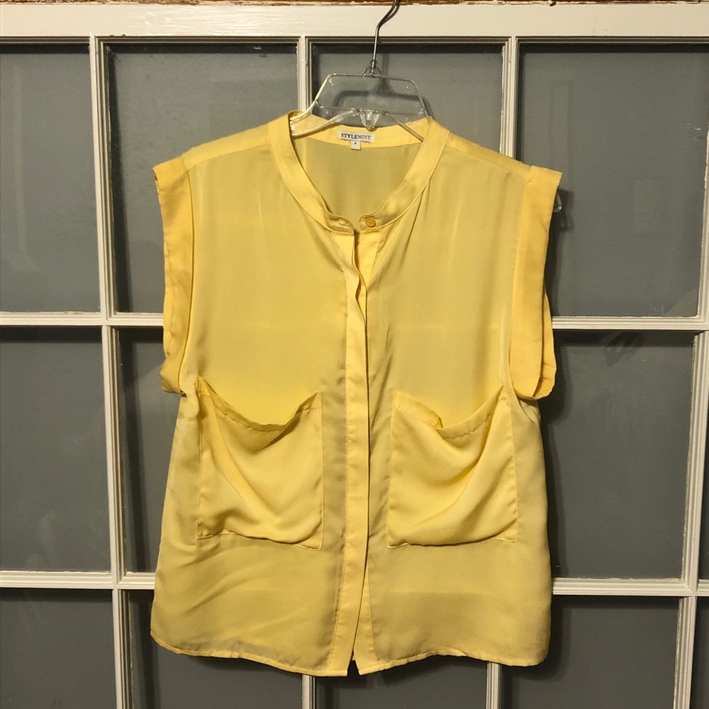 Stylemint yellow pocketed button tank